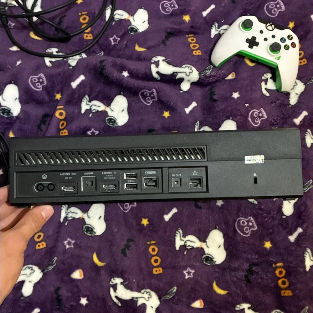 WORKING Xbox One Console With Wired Controller and ALL CABLES